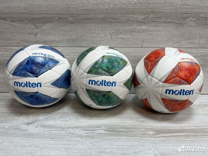 Футбольный мяч