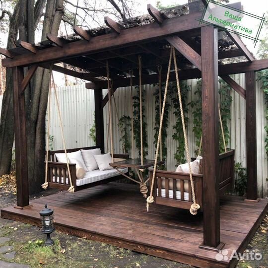 Садовые качели из дерева