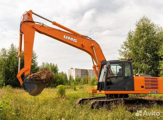 Гусеничный экскаватор UMG E225LC, 2022