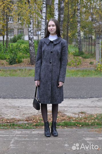 Пальто женское 44 демисезоннное Pompa