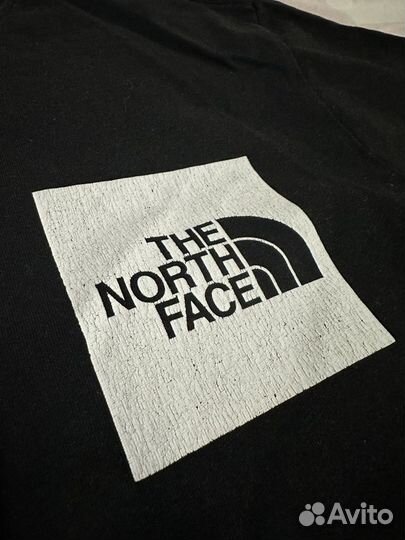 Футболка the north face