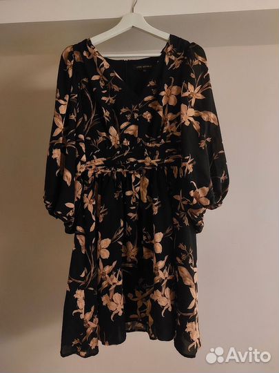 Нарядное платье с цветочным принтом Love Republic