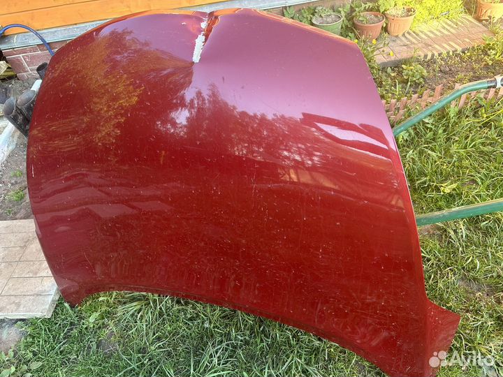 Капот оригинал на Nissan Yuke 2014-2019