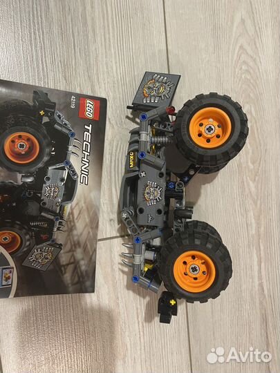 Набор Lego Technic 42104 Гоночный грузовик
