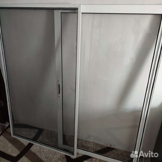 Алюминиевые окна на балкон б/у