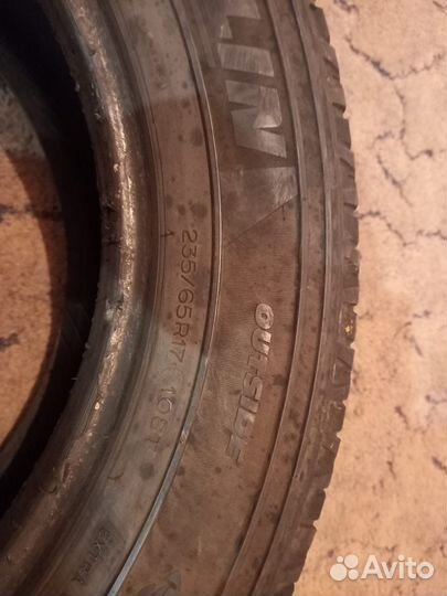 Michelin Latitude Cross 235/65 R17