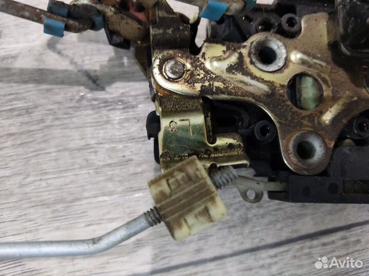 Замок двери задней левой Aveo Авео Т250