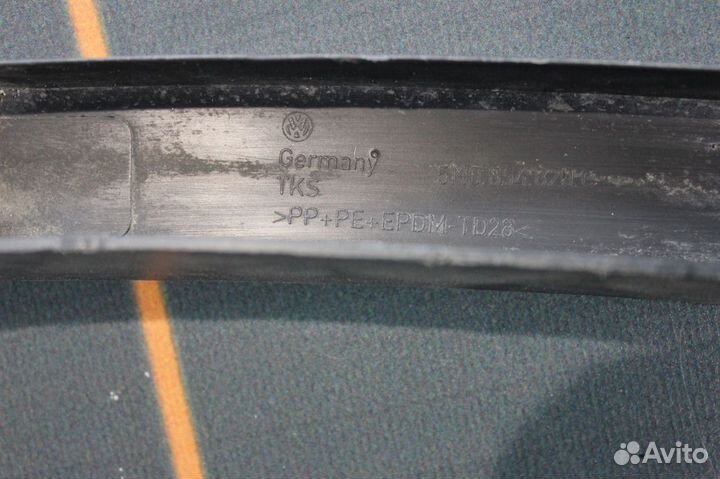 Накладка крыла - Volkswagen Tiguan
