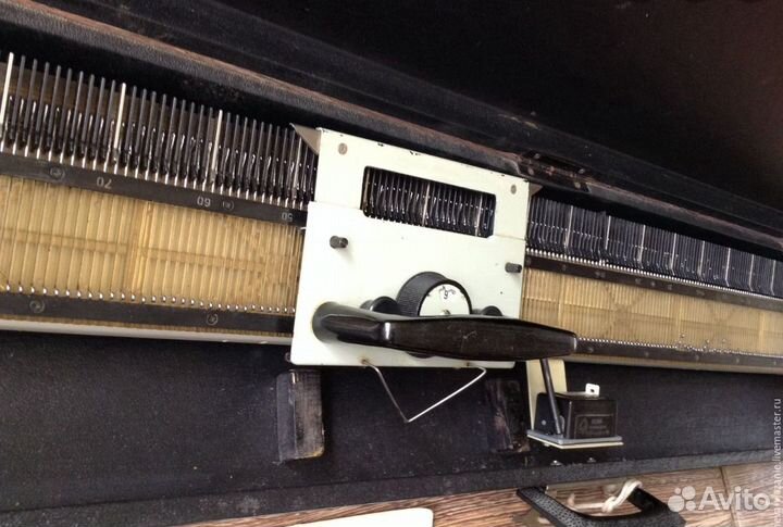 Вязальная машина Нева 2