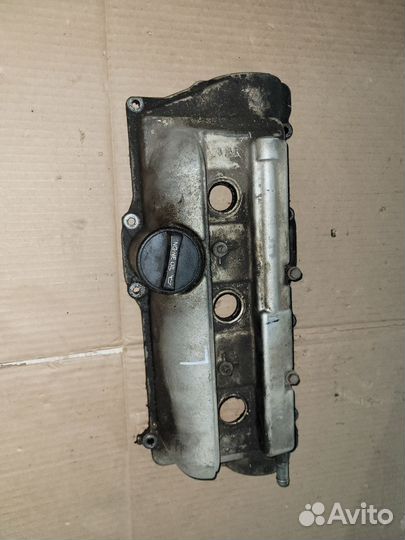 Крышка ГБЦ левая Toyota camry XV10 3vzfe