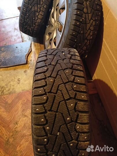Pirelli Ice Zero 205/55 R16