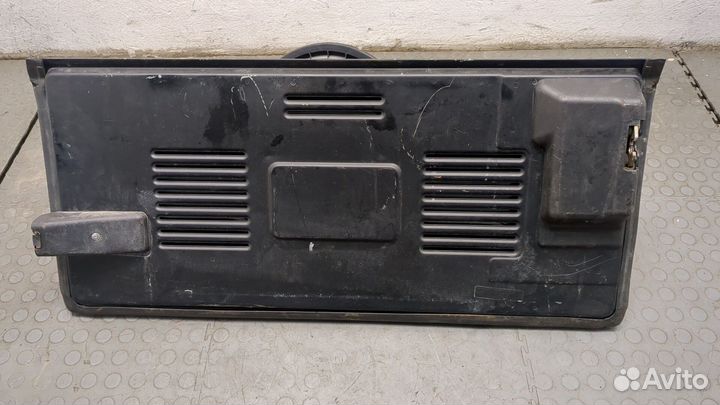 Крышка багажника Jeep Wrangler, 2004