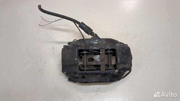 Суппорт BMW 7 E38, 1996