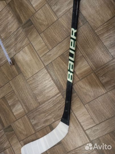Клюшка хоккейная bauer правый хват