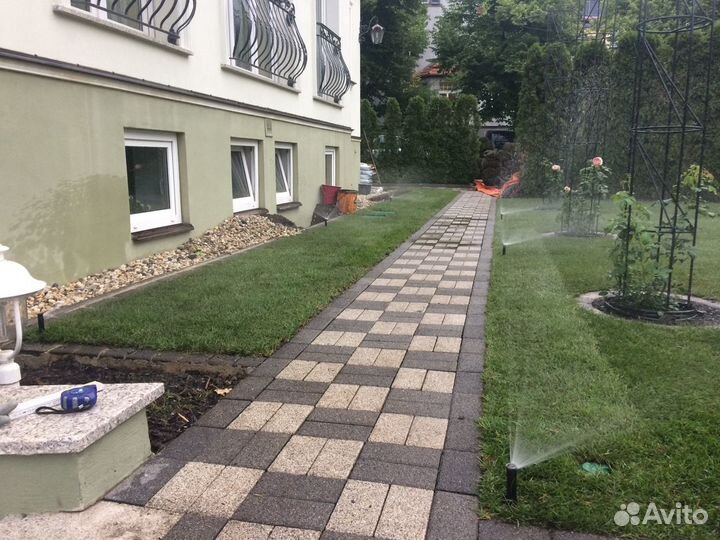 Автоматический полив, рулонный газон, освещение