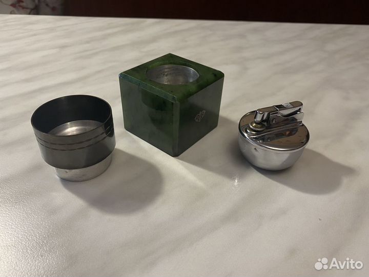 Зажигалка и пепельница из нефрита