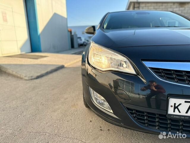 Opel Astra 1.6 AT, 2011, 120 000 км