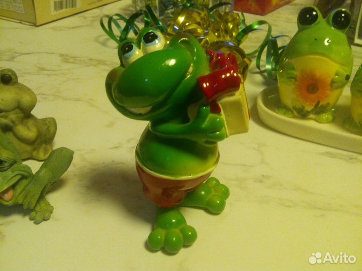 Коллекция лягушек
