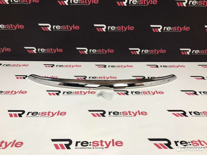 Молдинг капота Toyota Camry 55 14-17г Хром