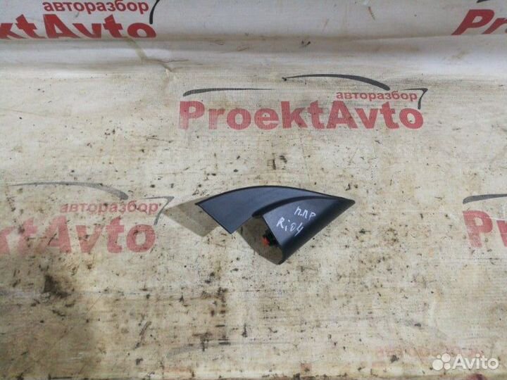Угловая накладка стекла двери передняя правая Kia