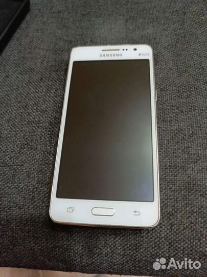 Телефон Samsung