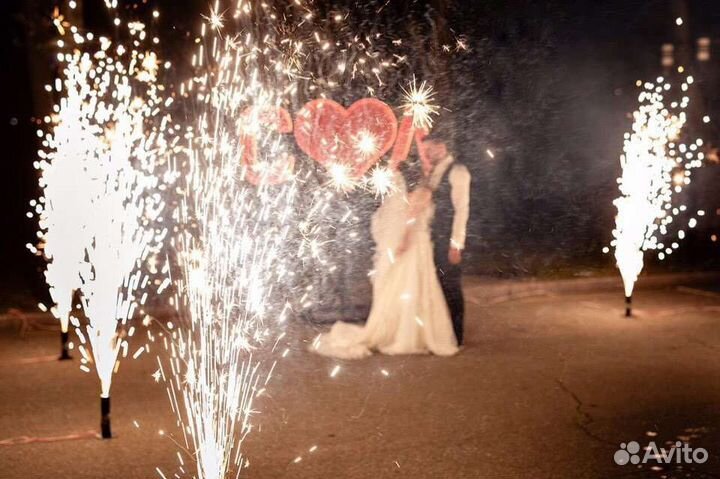 Холодные фонтаны на свадьбу, диодные буквы