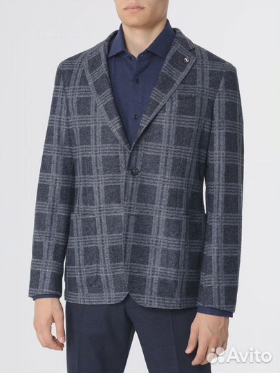 Пиджак в клетку Boss