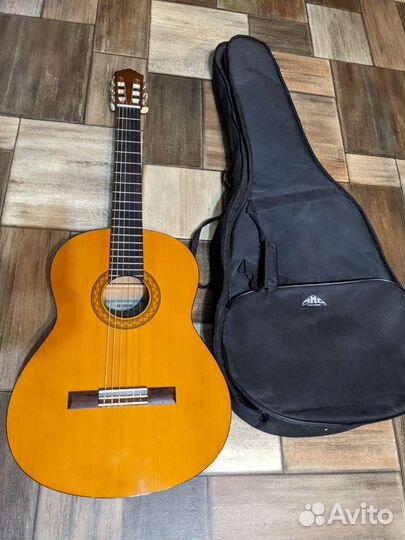 Гитара Yamaha C40