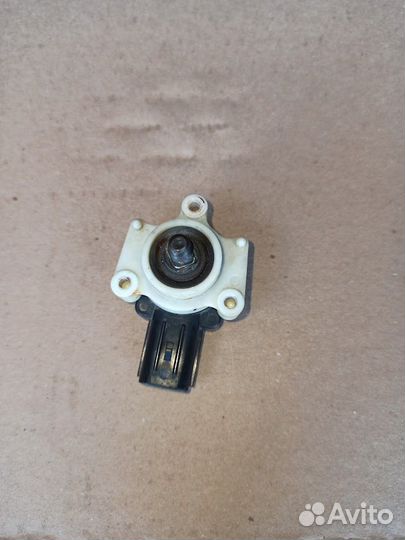 Датчик положения кузова Toyota, Lexus