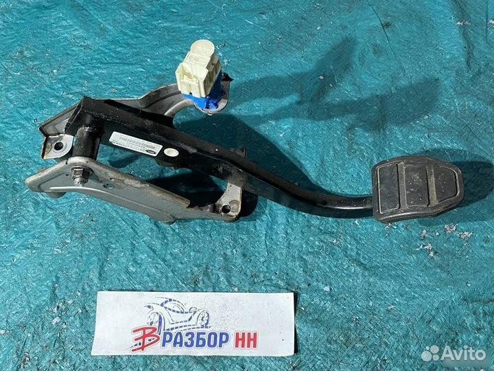 Педаль тормоза Land Rover Discovery 3