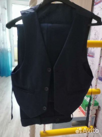 Школьный костюм для мальчика тройка