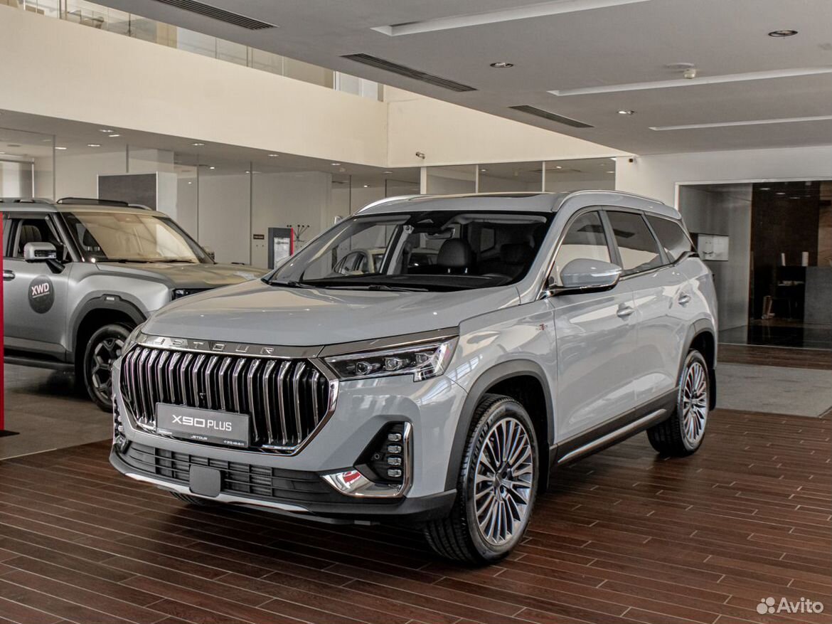 Jetour X90 Plus 2.0 AT, 2026