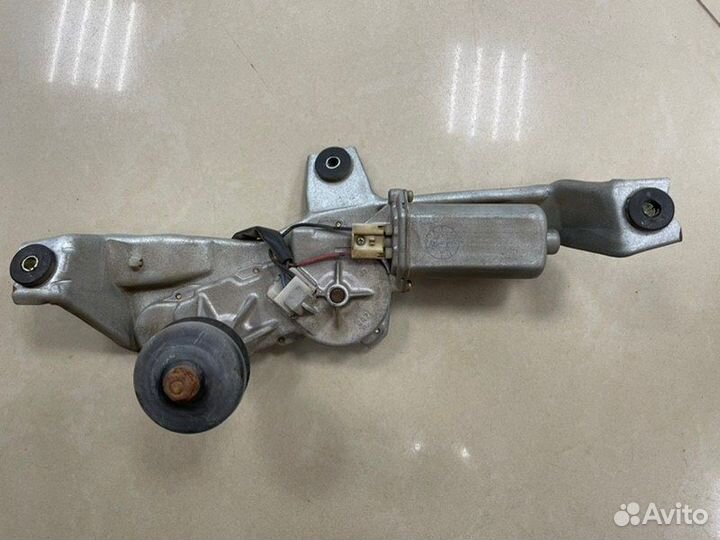 Моторчик стеклоочистителя задний Mazda Premacy