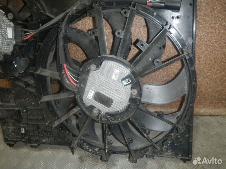 Вентилятор радиатора в сборе с диффузором Land Rover Range Rover