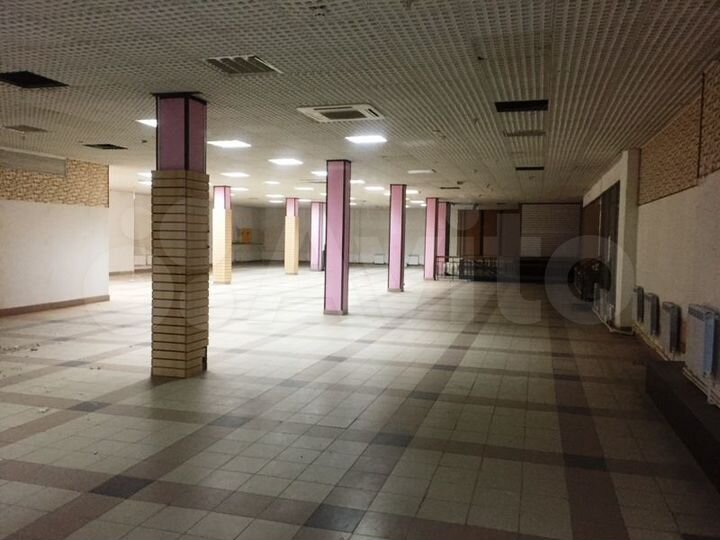 Торговая площадь, 1200 м²