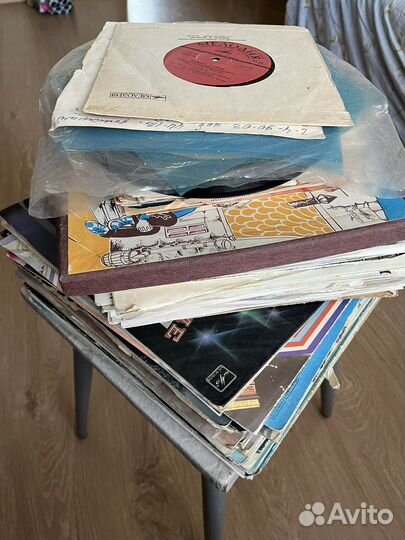 Виниловые пластинки 1000р за 100 пластинок