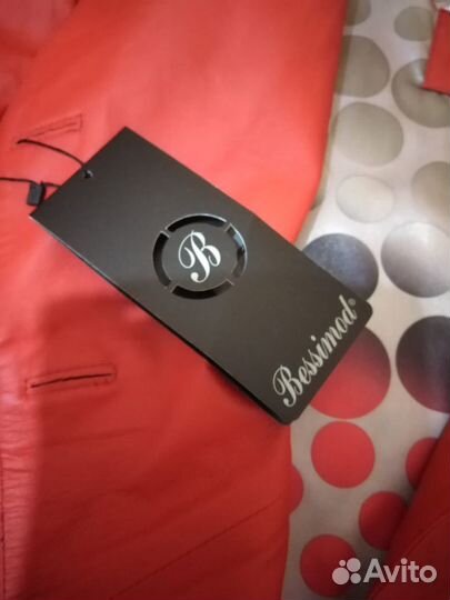 Кожанная куртка женская