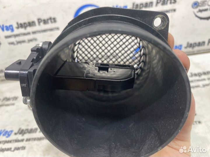 Датчик массового расхода воздуха Volkswagen Tiguan