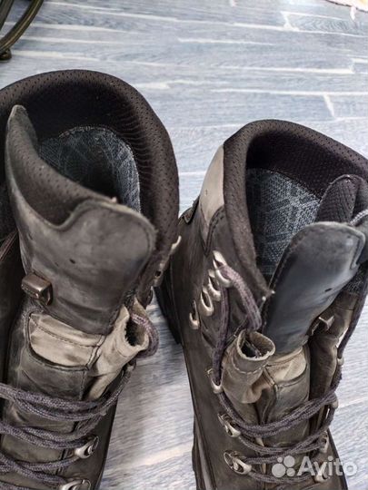 Трекинговые ботинки Lowa Tibet