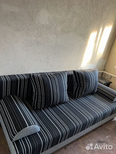 Диван книжка