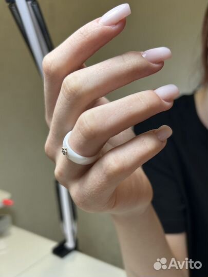 Аппаратный маникюр