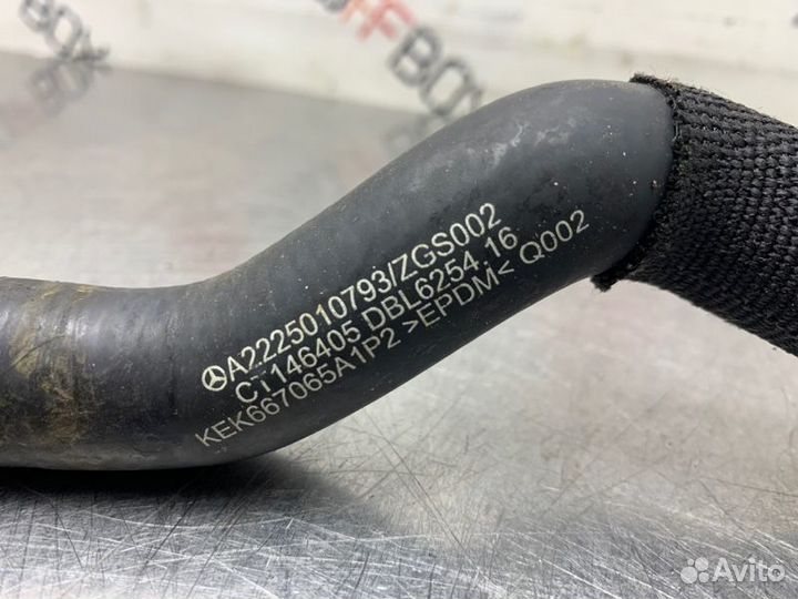 Патрубок (трубопровод, шланг) Mercedes S-Class