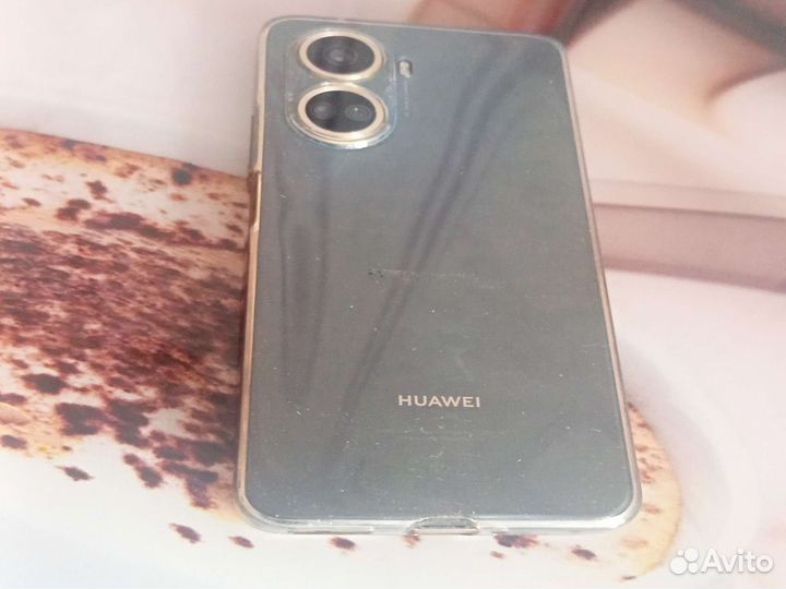 Телефон huawel