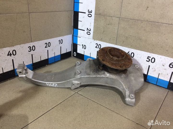 Кулак поворотный передний левый Bmw 5-Series F10