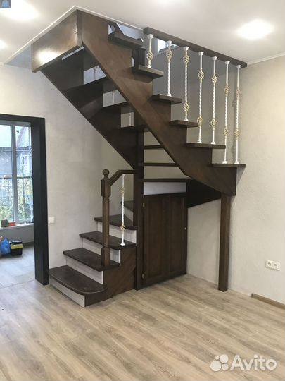 Деревянные лестницы под заказ