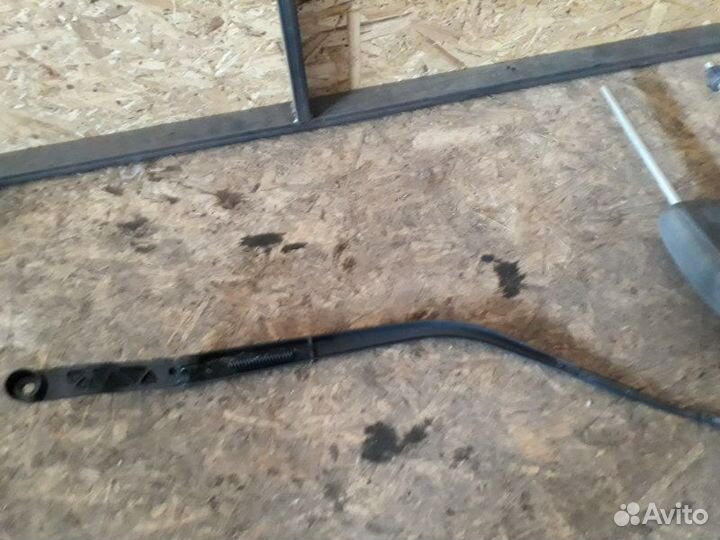 Поводок дворника Mazda 3 Хэтчбек BL 1.6 Z6 2011