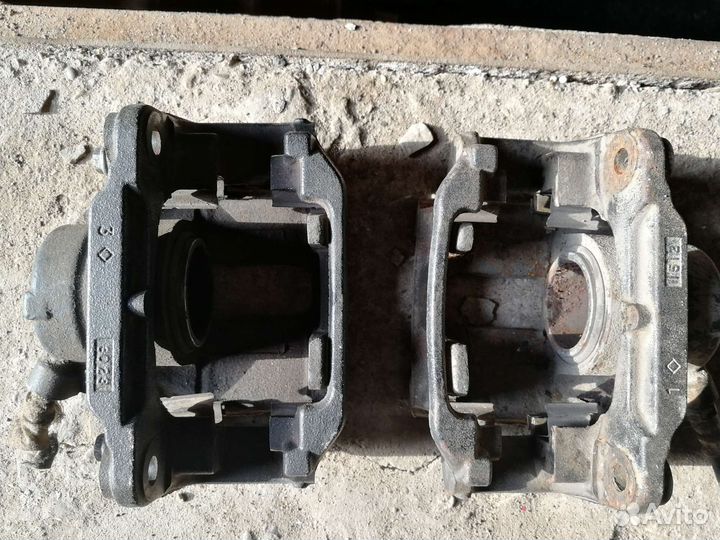 Передние суппорта Рено Меган М2Ф1