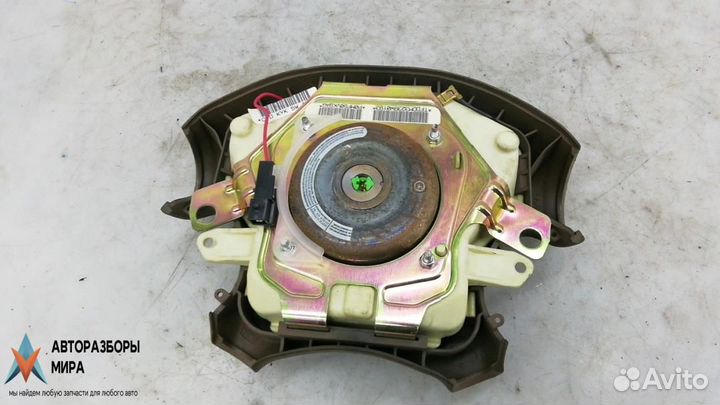 Подушка безопасности водителя Chrysler 300M 2000