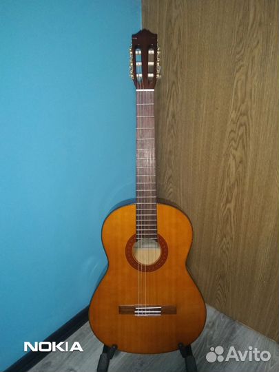 Классическая гитара Yamaha / Framus
