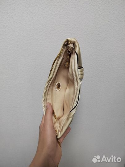 Клатч атласный бежевый